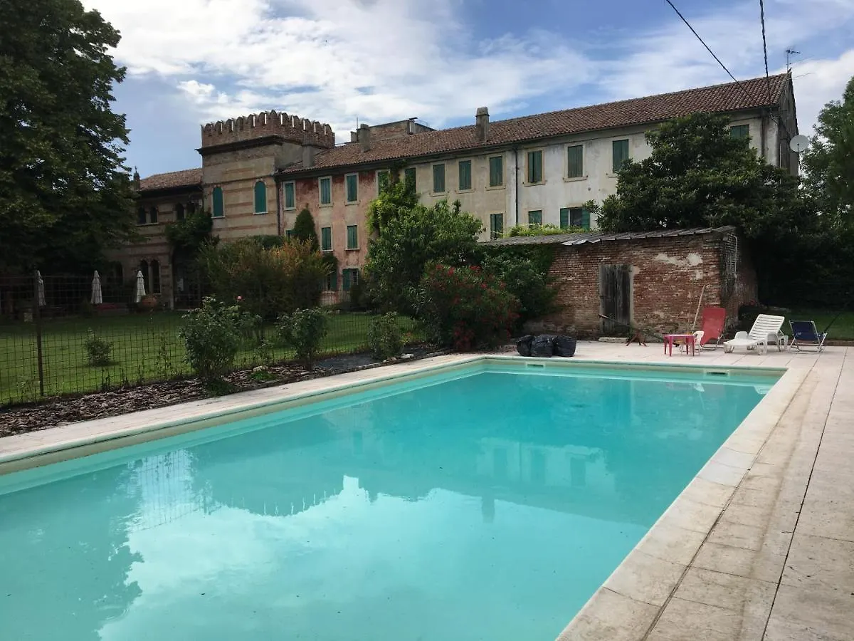 Villa La Casa Grande Di Corte Italia Sorga
